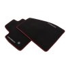 Tappetini Chevrolet Blazer Premium per la prima fila in Jet Black con scritta Chevrolet e bordino rosso