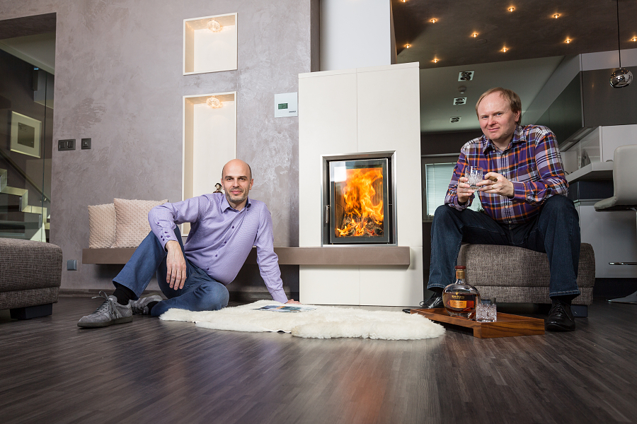 Jozef Karlík – Robert Šalvata: Vzkriesili sme remeslo kachliarov z popola