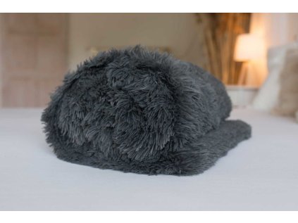 ST 716433 deka s dlouhym vlasem tmave seda