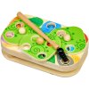 Lucy & Leo 261 Chytání housenek – dřevěná motorická stolní hra s magnety