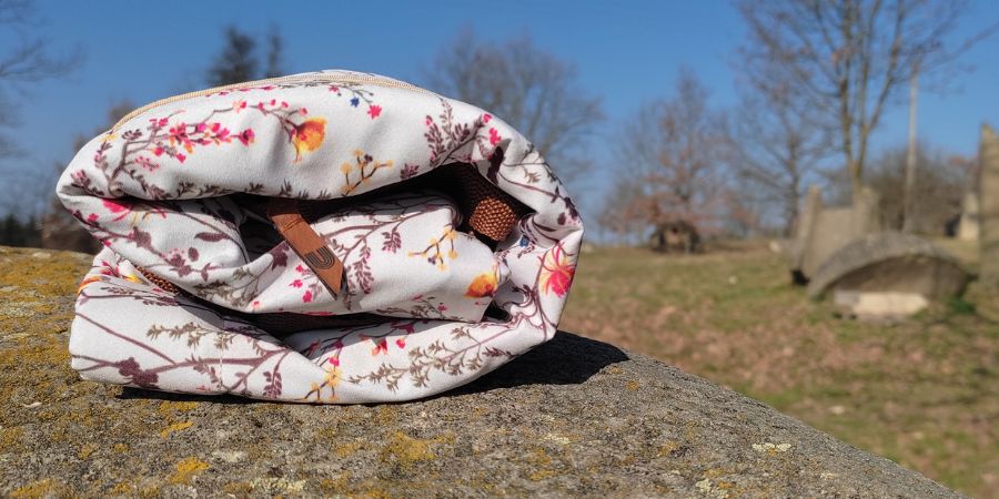 Skládací batoh pro ženy, které mají rády na cestách pořádek a styl