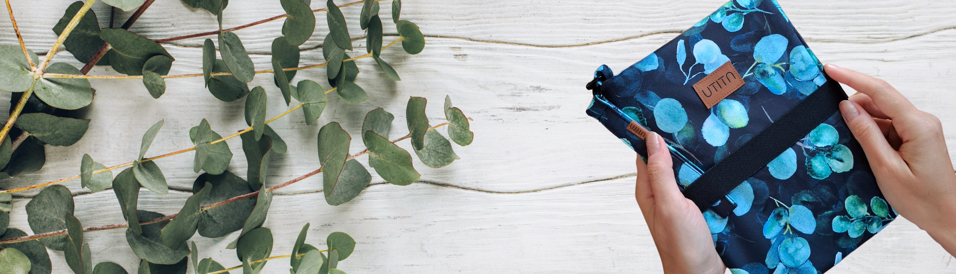 Cestovní organizér na letenky, pasy a doklady