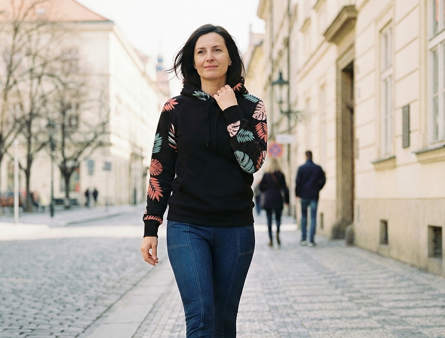 Jarní outfit bez převlékání: z města rovnou do pohybu