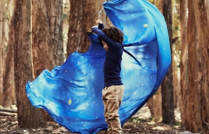 Sarah`s Silks hodvábna veľká šatka uviazaná na vetvičke