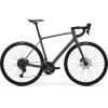 MERIDA SCULTURA ENDURANCE 300 Silk Cool Grey(Red) (Velikost L)