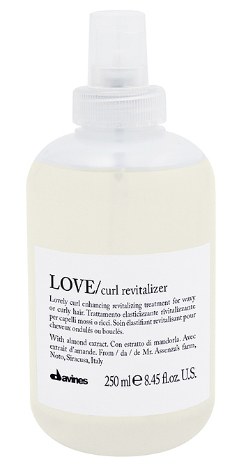 Davines Essential Love Curl Revitalizer - lehký sprej pro oživení vln 250 ml