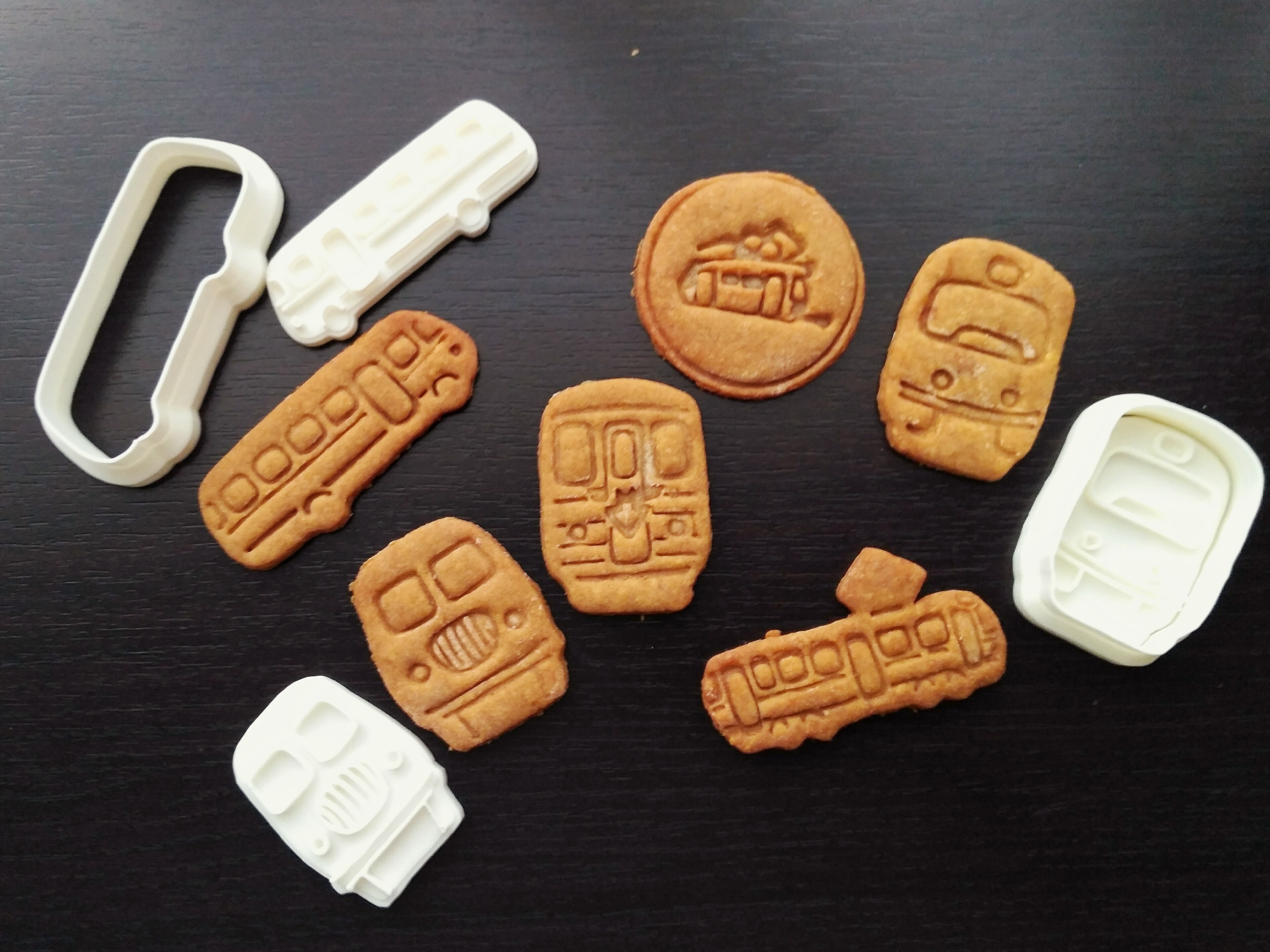 RECEPT NA PERNÍČKY, IDEÁLNÍ PRO NAŠE VYKRAJOVÁTKA!