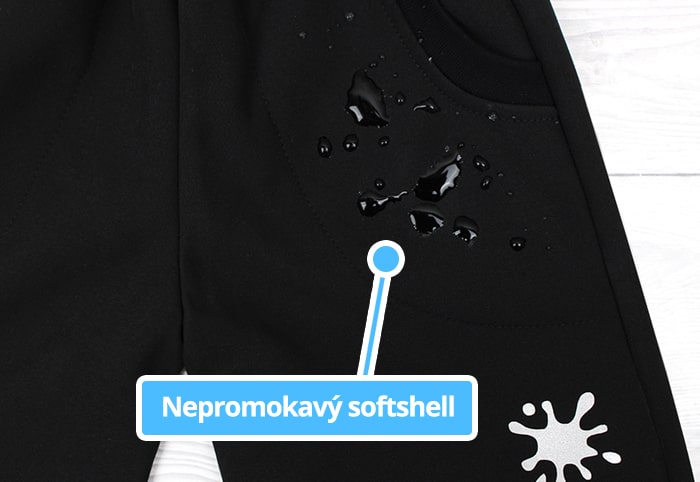 Nepromokavý černý softshell