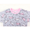 Dětské pyžamo Růžoví jednorožci na šedé detail krku