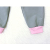 Světle šedé softshellové kalhoty s gumou v pase (s fleecem) detail nohavice