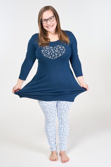 elastické folklorní šaty se srdcem z modrotisku