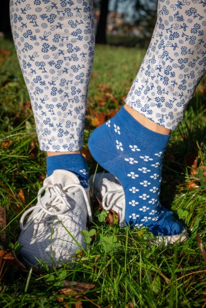 Folklorní ponožky se vzorem modrotisku