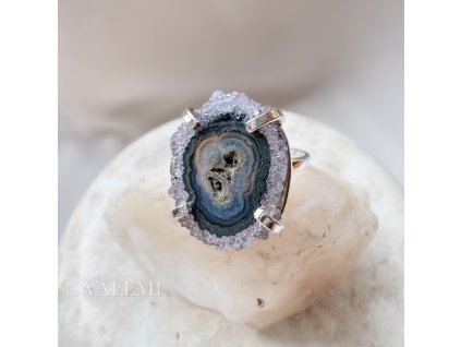 Prsten se stalaktitem 4