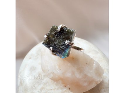 Prsten s labradoritem 1