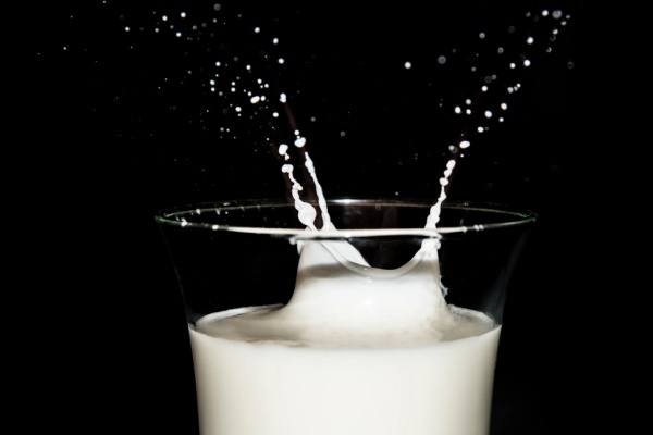 Bezlaktózový proteín: pre koho je vhodný a aké sú jeho výhody?