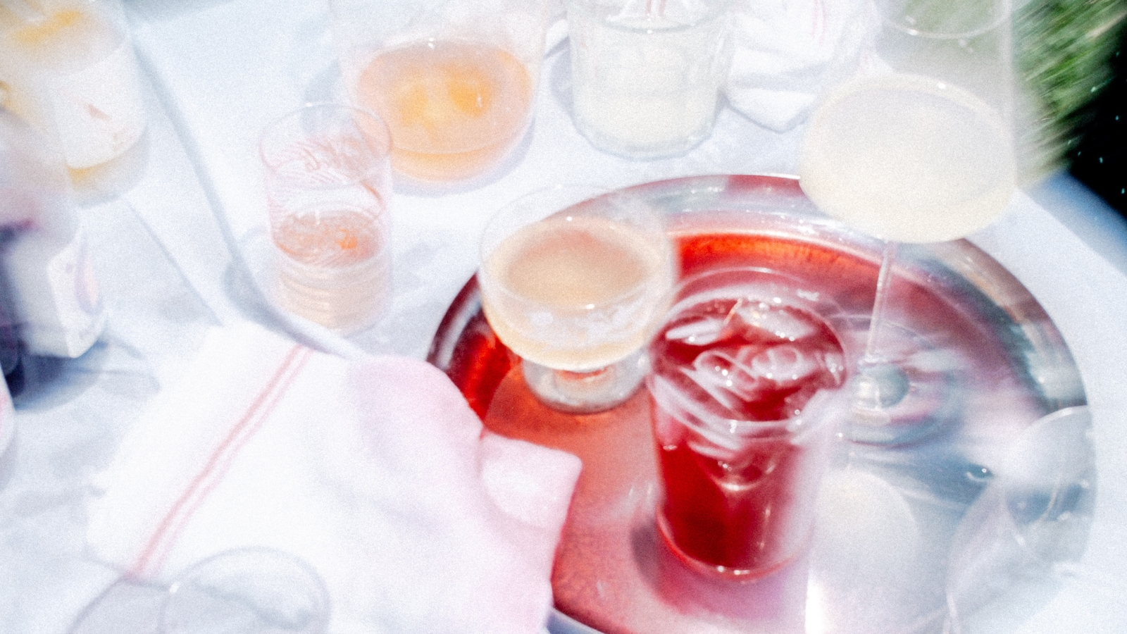 Nealko ke svátečnímu stolu? Jde to i stylově.