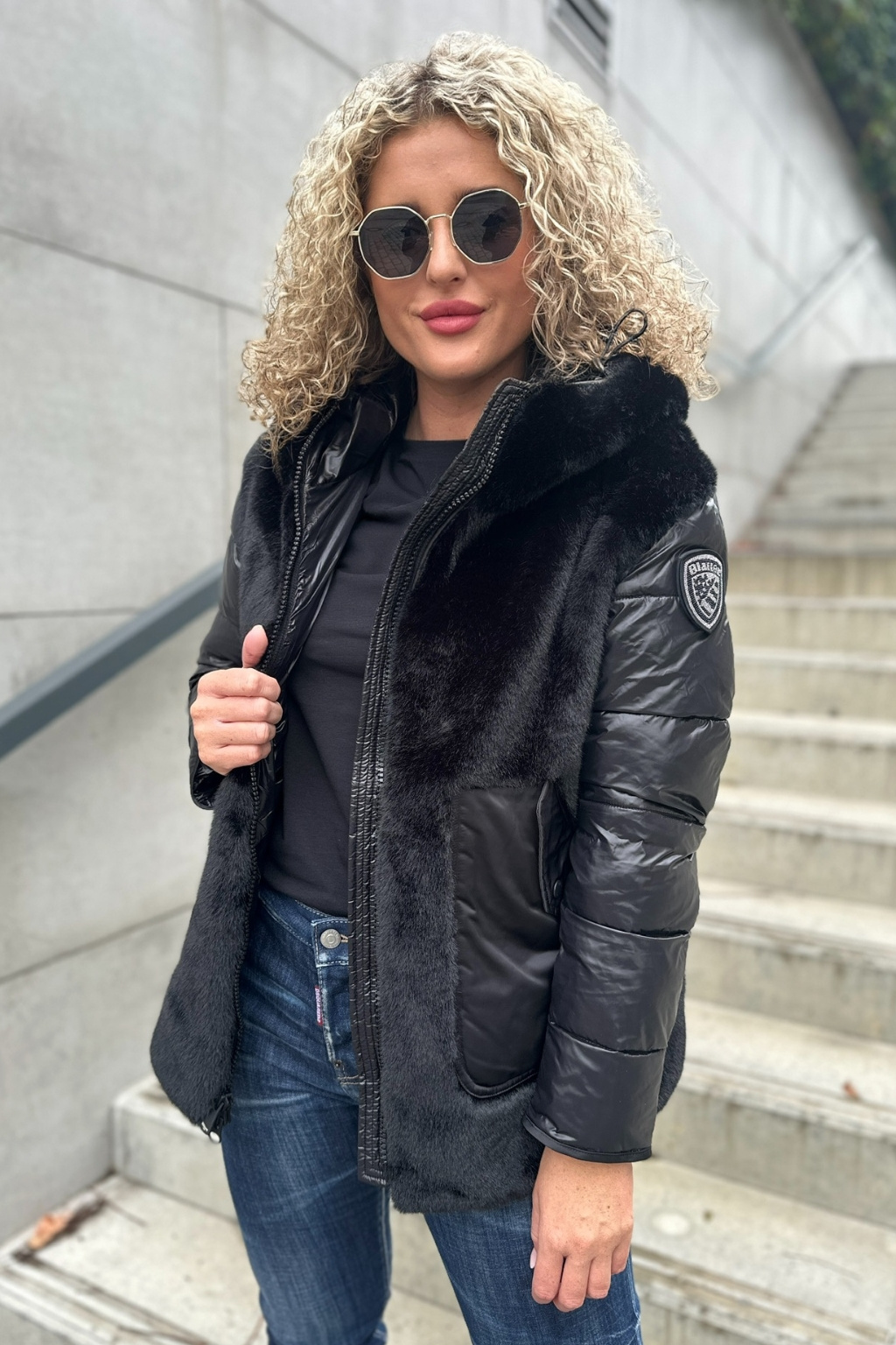 Dámská bunda s kožíškem BLAUER 25WBLDB02106 černá