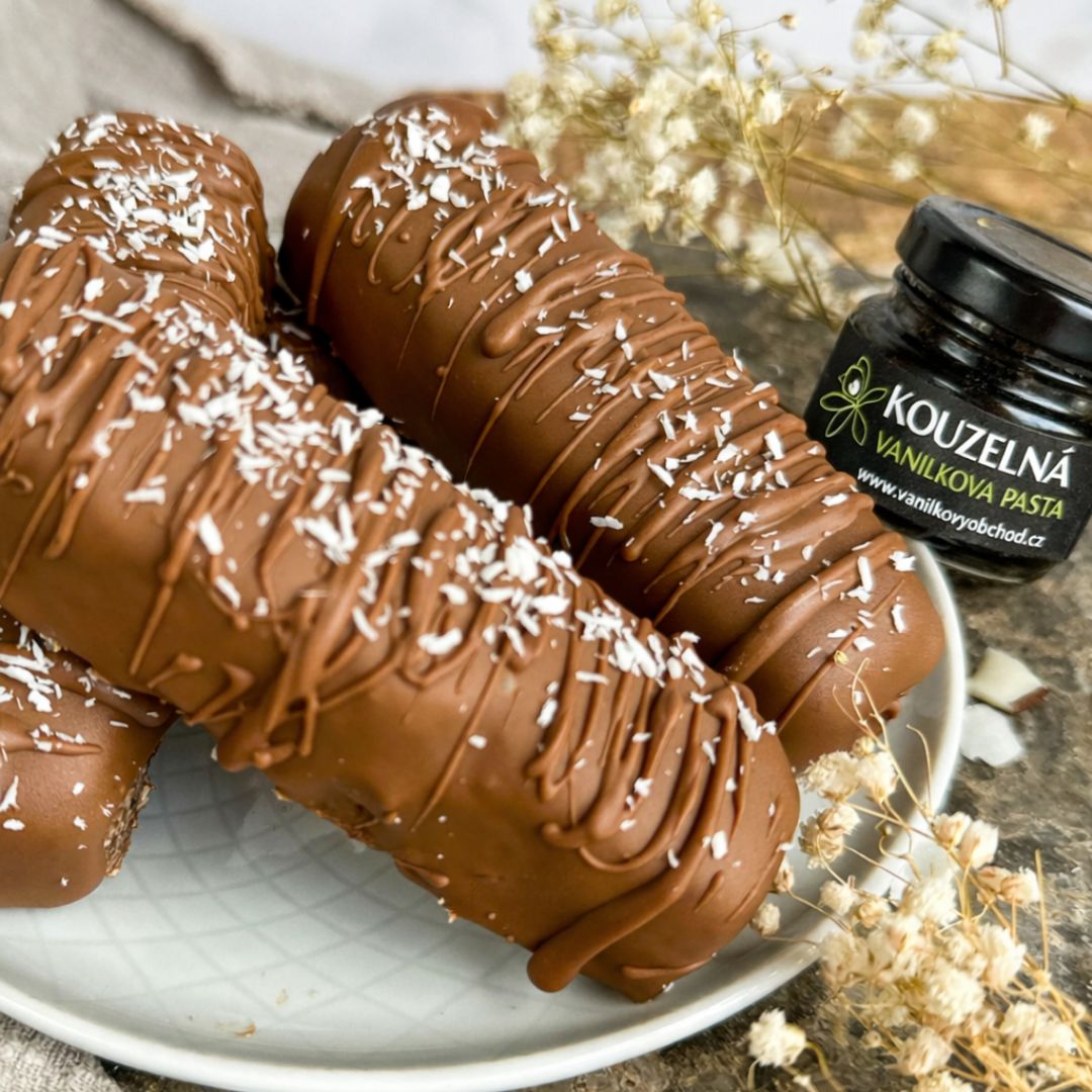 Nepečené kokosové tyčinky s vanilkou a čokoládou