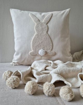 Krásný páteční večer 🤍 Ze sítí jsem teď trochu vypadla… poslední měsíce jsem spíš tichý pozorovatel. Nějak to na mě...