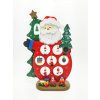 Dřevěná vánoční dekorace Santa Claus s malými závěsnými figurkami a vláčkem, 16×26 cm