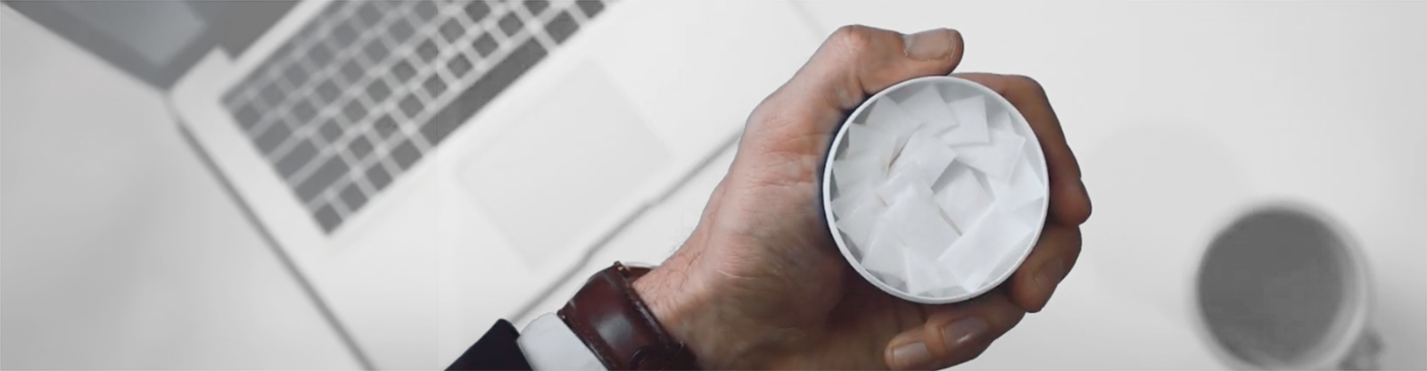 ukážka snus v krabičke