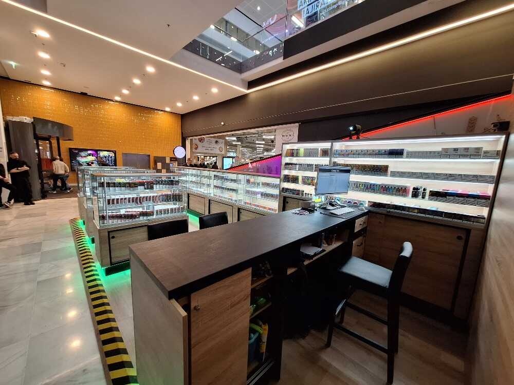 E-cigarety VapeStyle Westfield Černý Most