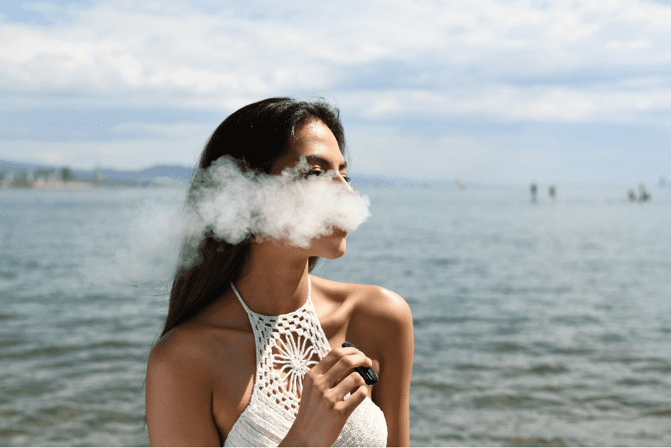 Ženy a vapování: Populárnější a zdravější alternativa nebo módní trend?