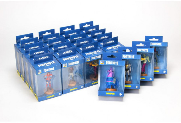 Fortnite figura bélyegzővel - véletlenszerű