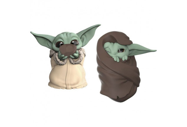Hasbro The Mandalorian Bounty Collection - két figura - The Child Sipping Soup & Blanket-Wrapped