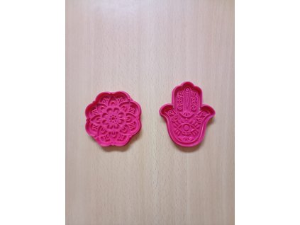 vykrajovátko s razítkem – mandala