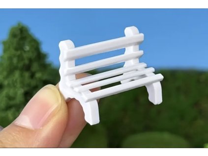 miniaturní 3d plastová lavička – dřevěná dekorace