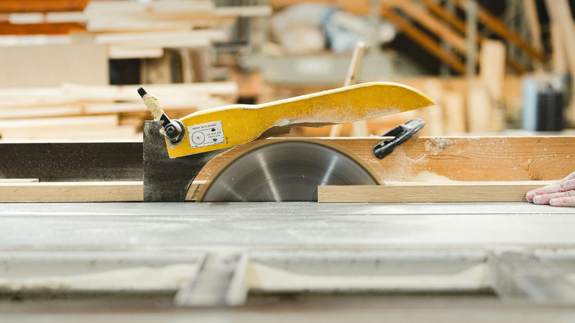 table_saw_photo