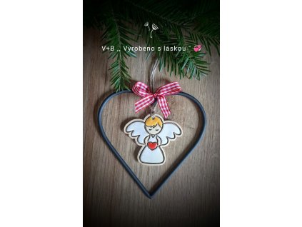 Srdíčkový závěs s andílkem, kov, keramika, ruční práce, na zeď, poctivé řemeslo, vyrobeno s láskou, vánoční dárek