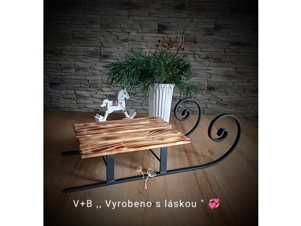 Sáňky větší