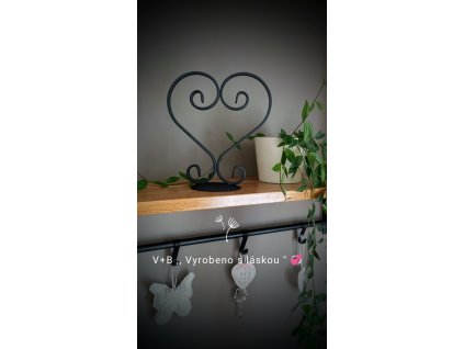 Srdce kov, černá barva, symbol lásky, dekorace do bytu, dárek