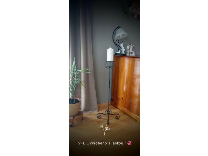 svícen vysoký, kovový svíce, na svíčku, černá barva, ruční práce, vyrobeno s láskou, zakázková tvorba