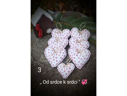 vánoční srdíčkový set, ručně šitá srdíčka, vánoční dekorace, plátěnná srdíčka, vánoční motivy, ruční práce, vyrobeno s láskou