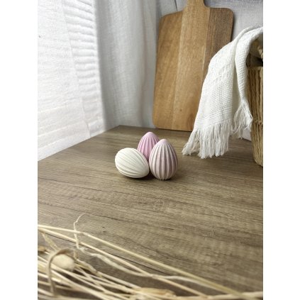 VROUBKOVANÉ VAJÍČKO M