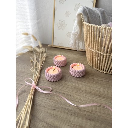 PELÍŠKOVÝ SVÍCEN