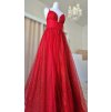 Dlhé červené trblietavé spoločenské šaty s korzetovým živôtikom