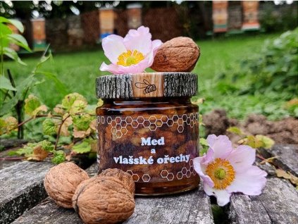 vyr 1124med a vlasske orechy