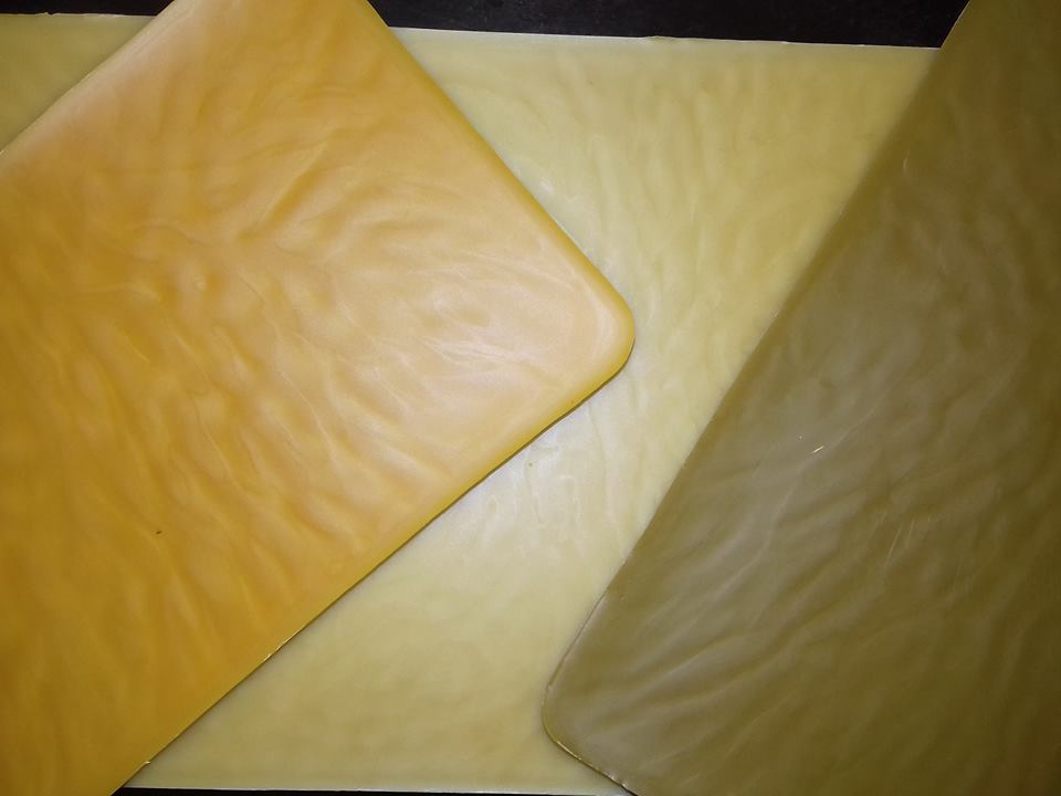 Různé vosky, různá barva