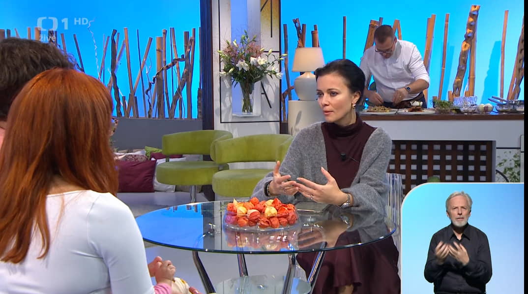 ČT Sama doma, listopad 2024: reportáž V zimě je med nezbytnou součástí…