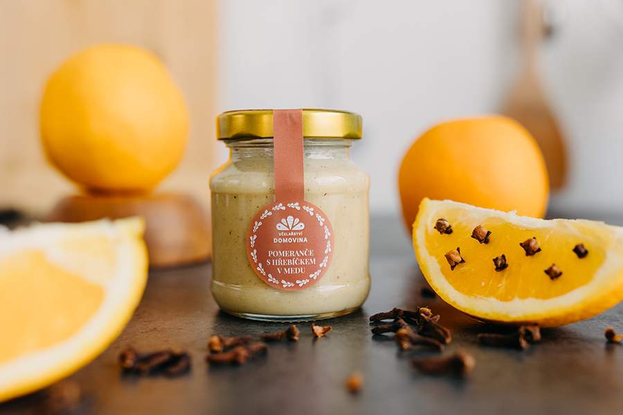 Hřebíček, maličký zázrak z ostrova Ambon. Do medu padne jako ulitý