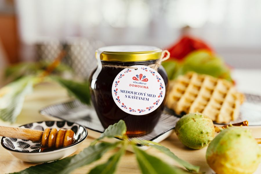 Kaštan není jedlý, ale med je z něj vynikající