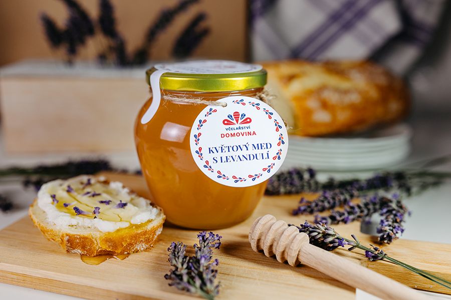 Levandule, královna mezi bylinami. Krásná, skromná, medová
