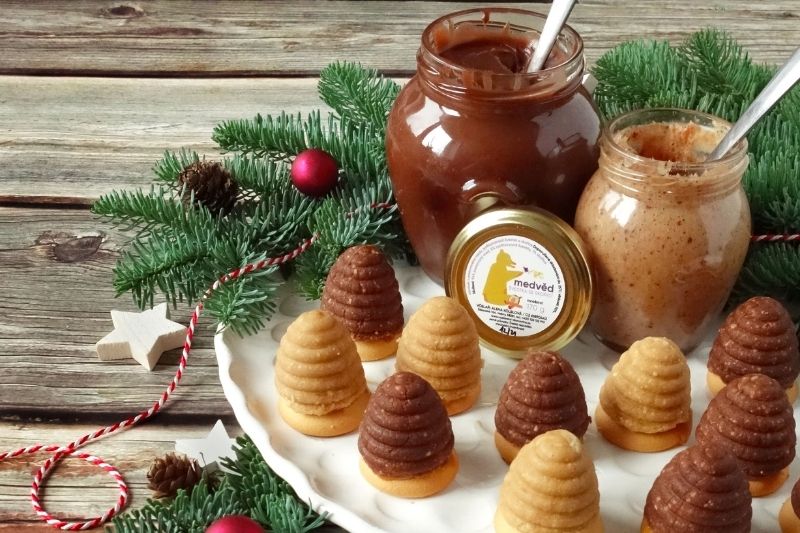 Medové včelí úlky, tradiční pochoutka nejen na Vánoce