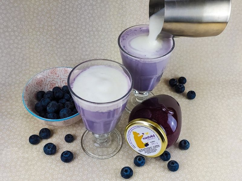 Borůvkové Medvědccino s medem