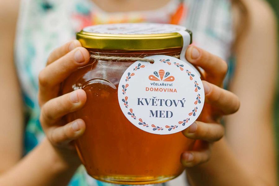 Med květový jarní