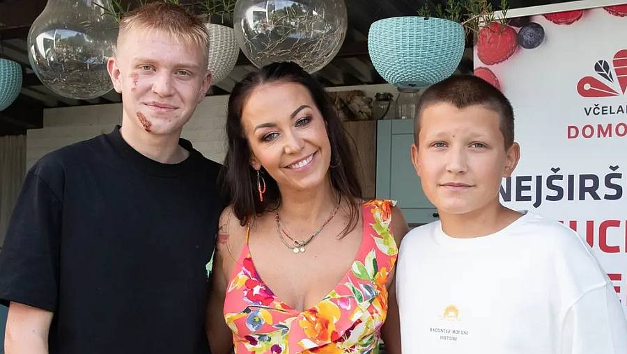 Medové odpoledne na zahradě Agáty Hanychové, zdroj fotografie: Super.cz